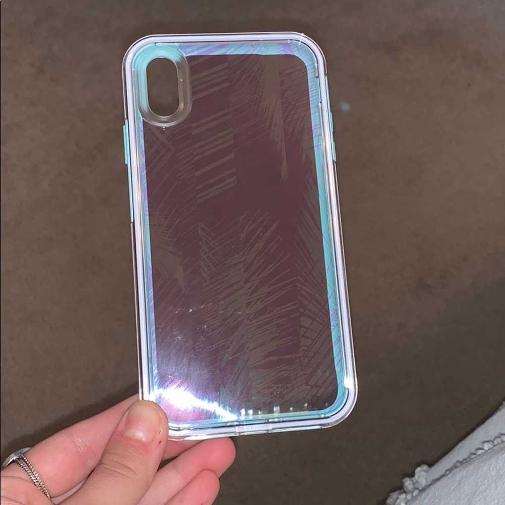 iPhone lifeproof case